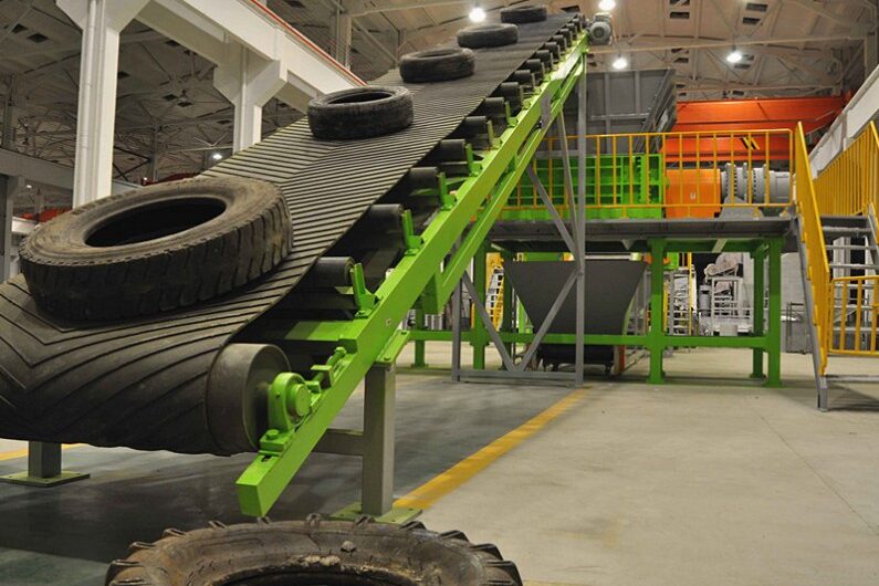 ¿Cómo recicla la planta de reciclaje de neumáticos los llantas usados?